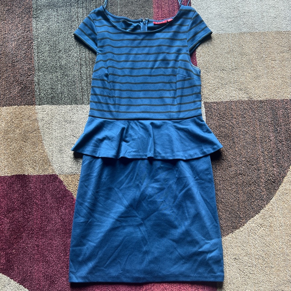 Elle Blue Striped Midi Dress
